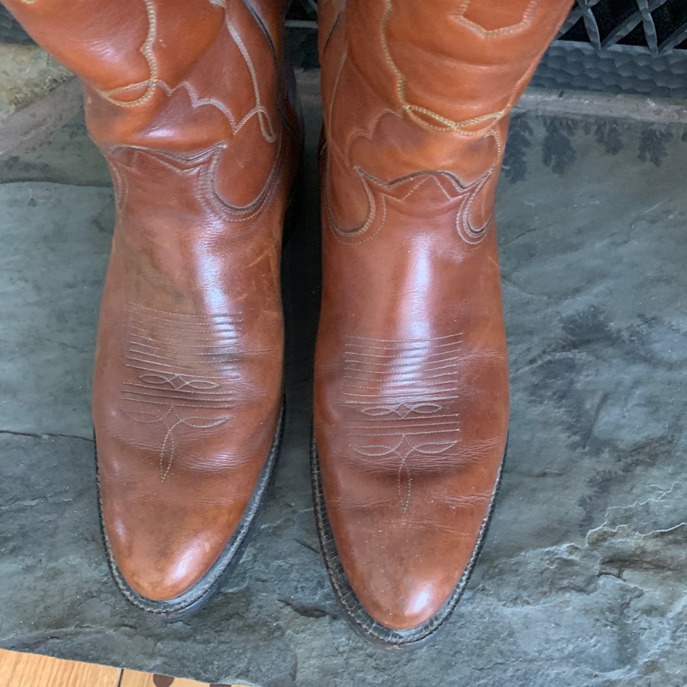 Men’s Tony Lama cowboy boots